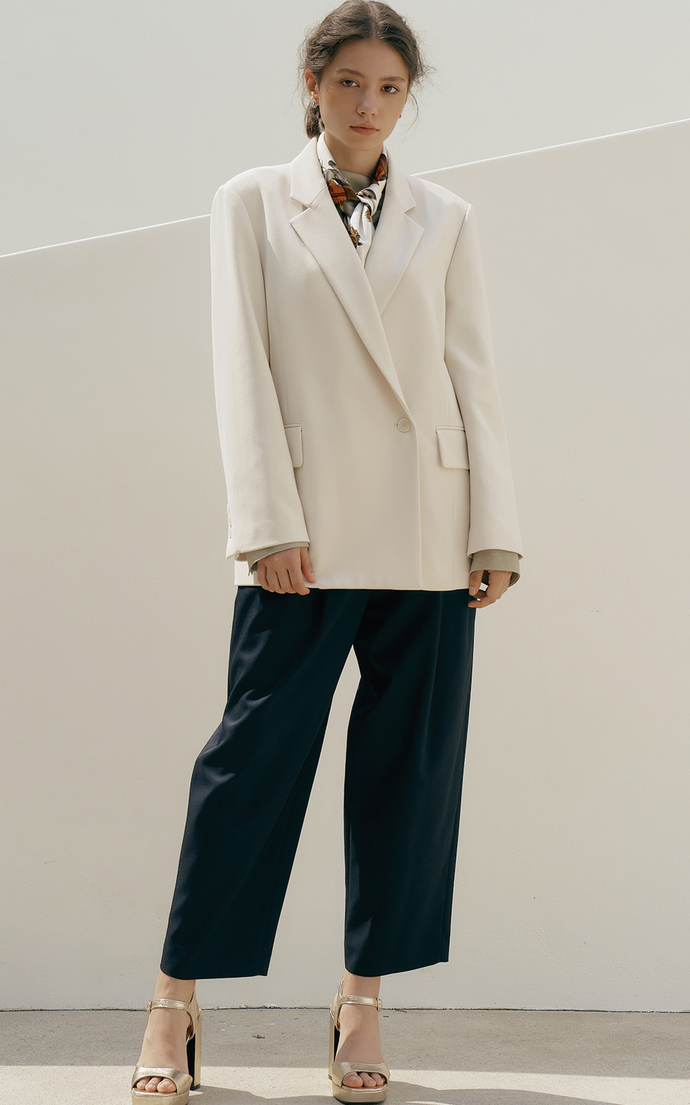 CO CLASSIC TAILORED JACKET_IVORY